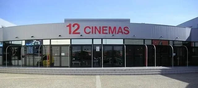 cinéma cgr près de Forme-Hôtel, idéal pour la famille.